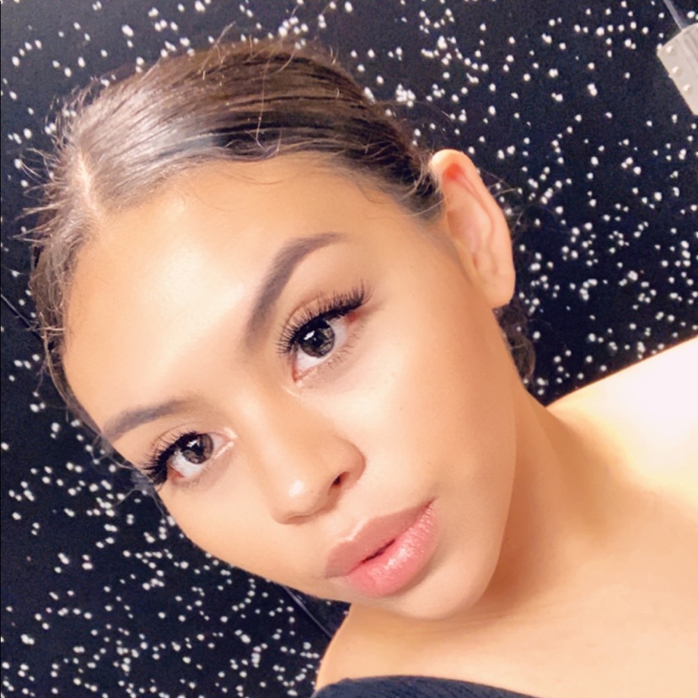 Meet your Posher, Alexa
